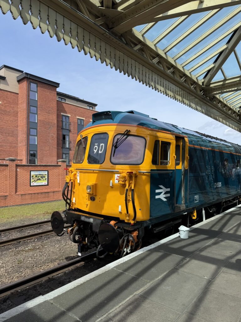 Class 33 D6535